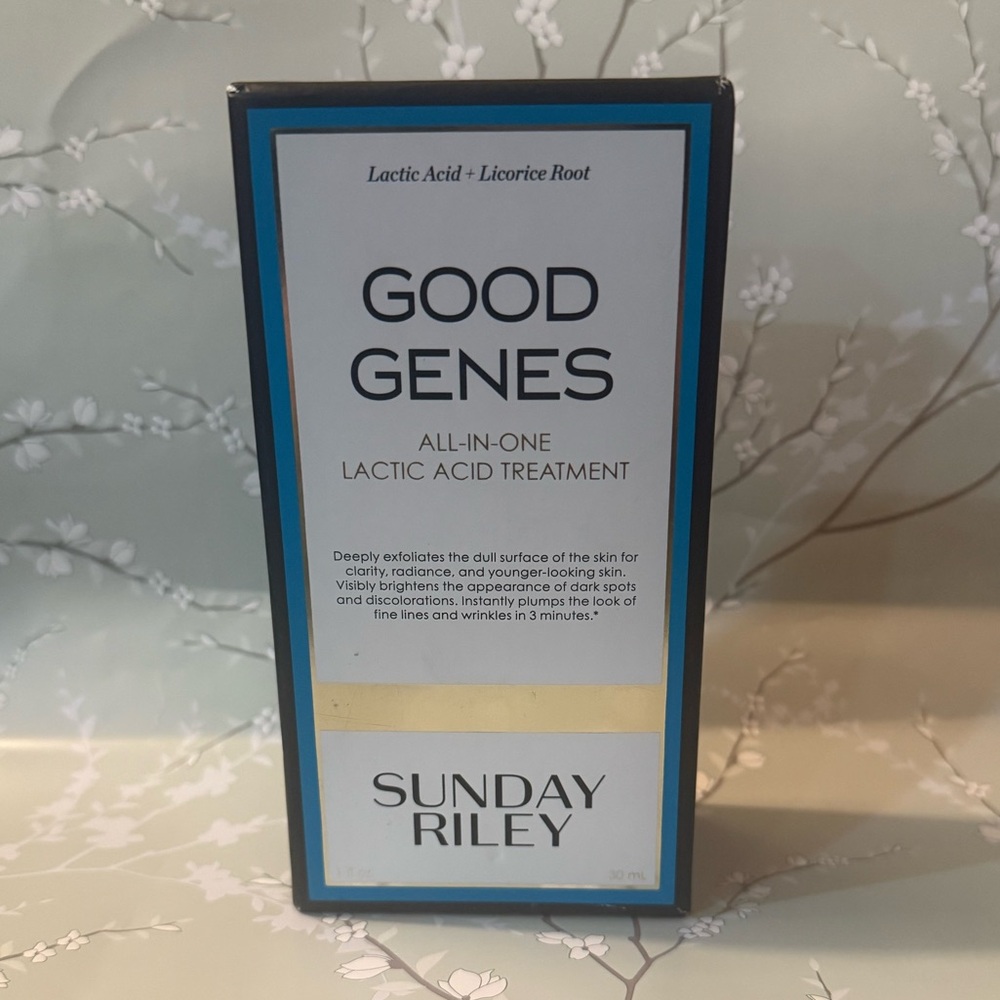 ***Sunday Riley Good Genes Lactic Acid Treatment 30ml